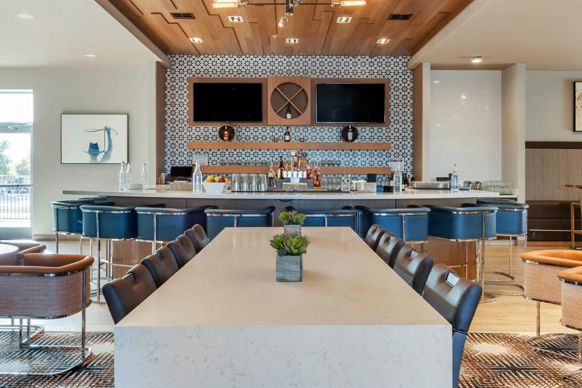 Cambria Hotel Richardson - Dallas Экстерьер фото